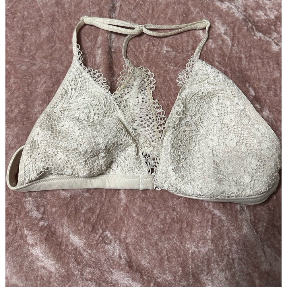 Victoria’s Secret lace bralette